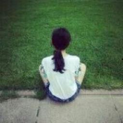 情侣背影吃瓜,揭秘他们的爱情故事