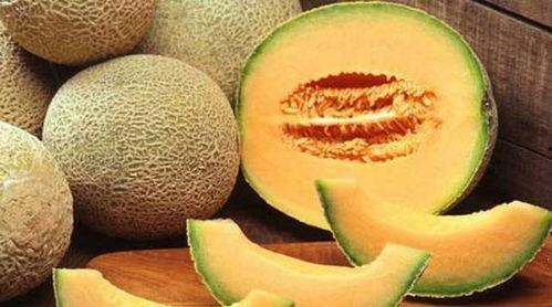 吃哈密瓜会傻吗,吃哈密瓜真的会让人变傻吗？