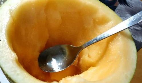 勺子怎么吃哈密瓜,尽享哈密瓜美味新体验